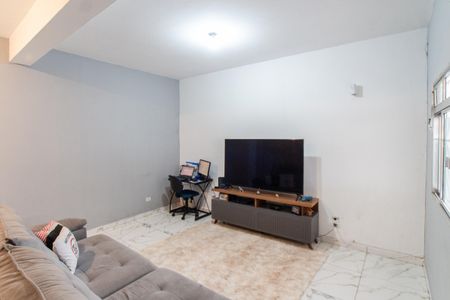 Sala de casa à venda com 4 quartos, 200m² em Vila Gustavo, São Paulo