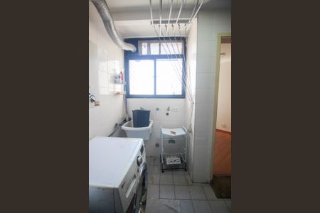 Apartamento à venda com 74m², 2 quartos e 1 vagaÁrea de Serviço