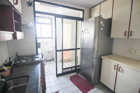 Apartamento à venda com 74m², 2 quartos e 1 vagaCozinha
