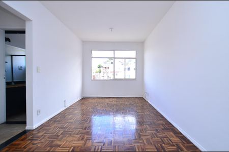 Sala  de apartamento à venda com 2 quartos, 61m² em Sagrada Família, Belo Horizonte