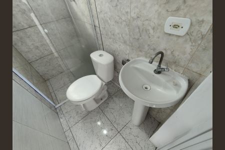 Banheiro - torneira de casa para alugar com 1 quarto, 45m² em Jardim Climax, São Paulo