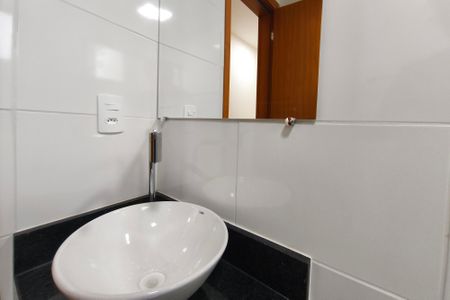 Apartamento para alugar com 43m², 2 quartos e 1 vaga Apartamento para alugar com 43m², 2 quartos e 1 vagaBanheiro Social