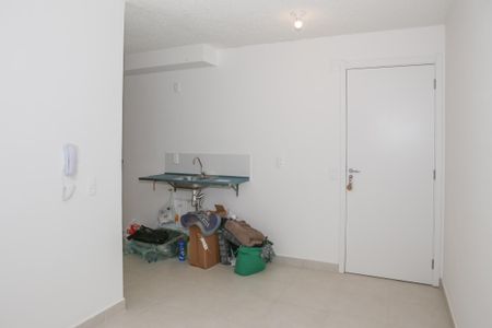 Sala de apartamento para alugar com 1 quarto, 33m² em Parque Industrial Tomas Edson, São Paulo