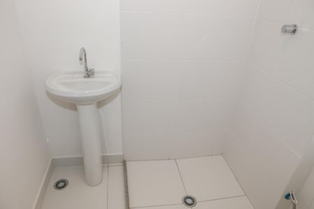 Apartamento para alugar com 33m², 2 quartos e sem vagaBanheiro