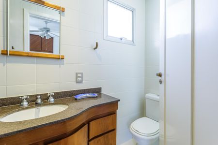 Apartamento à venda com 270m², 4 quartos e 3 vagasBanheiro da Suíte 2