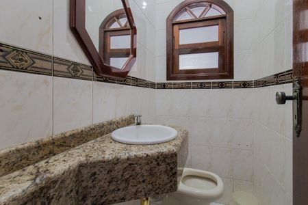 Casa para alugar com 288m², 3 quartos e 5 vagasLavabo