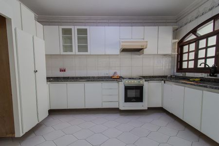 Casa para alugar com 288m², 3 quartos e 5 vagasCozinha