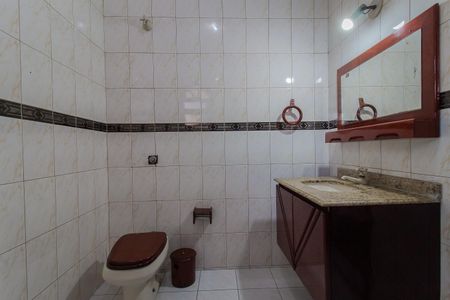 Casa para alugar com 288m², 3 quartos e 5 vagasBanheiro da Suíte 2