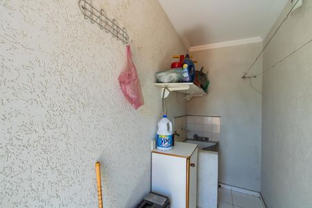 Casa à venda com 200m², 4 quartos e 4 vagas Casa à venda com 200m², 4 quartos e 4 vagasÁrea de Serviço da casa 3