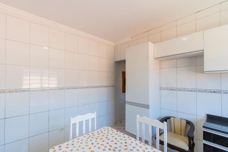 Casa à venda com 200m², 4 quartos e 4 vagas Casa à venda com 200m², 4 quartos e 4 vagasCozinha da casa 3