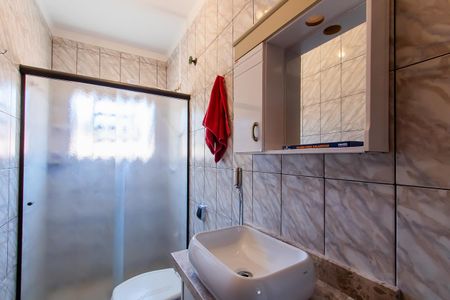 Casa à venda com 200m², 4 quartos e 4 vagas Casa à venda com 200m², 4 quartos e 4 vagasQuarto da casa 3