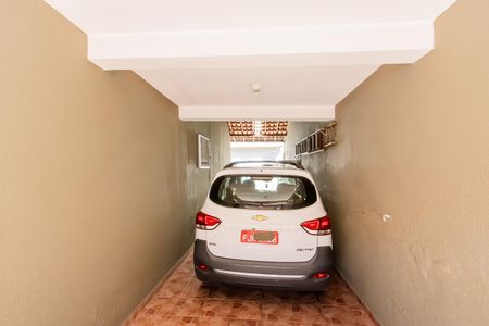 Casa à venda com 200m², 4 quartos e 4 vagas Casa à venda com 200m², 4 quartos e 4 vagasGaragem