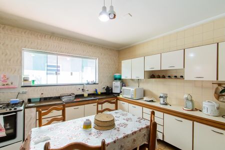 Casa à venda com 200m², 4 quartos e 4 vagas Casa à venda com 200m², 4 quartos e 4 vagasCozinha