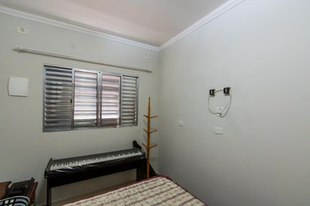 Casa à venda com 200m², 4 quartos e 4 vagas Casa à venda com 200m², 4 quartos e 4 vagasQuarto da casa 3