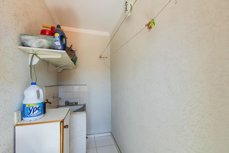 Casa à venda com 200m², 4 quartos e 4 vagas Casa à venda com 200m², 4 quartos e 4 vagasÁrea de Serviço da casa 3