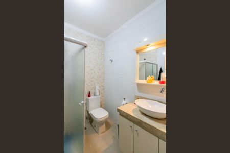 Casa à venda com 200m², 4 quartos e 4 vagas Casa à venda com 200m², 4 quartos e 4 vagasBanheiro