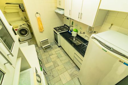 Apartamento para alugar com 73m², 2 quartos e 2 vagas Apartamento para alugar com 73m², 2 quartos e 2 vagasCozinha