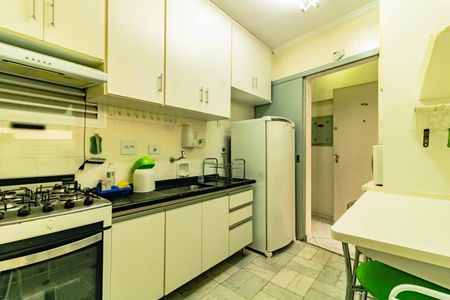 Apartamento para alugar com 73m², 2 quartos e 2 vagas Apartamento para alugar com 73m², 2 quartos e 2 vagasCozinha