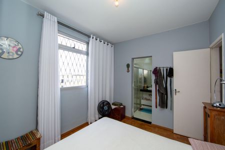 Apartamento à venda com 101m², 3 quartos e 1 vagaQUARTO2