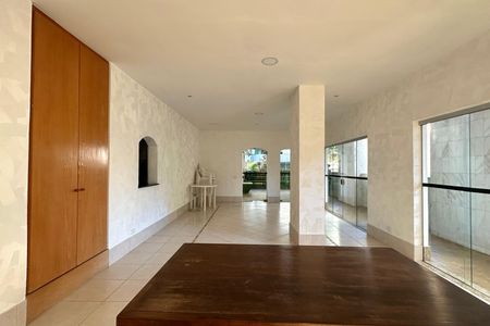 Apartamento à venda com 170m², 4 quartos e 4 vagasÁrea comum - Salão de festas