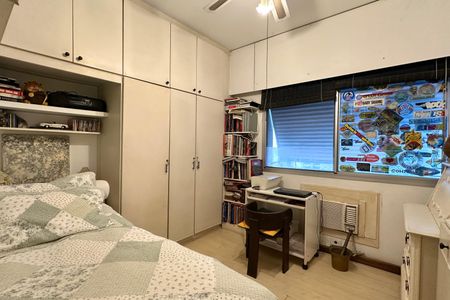 Apartamento à venda com 170m², 4 quartos e 4 vagasQuarto 04