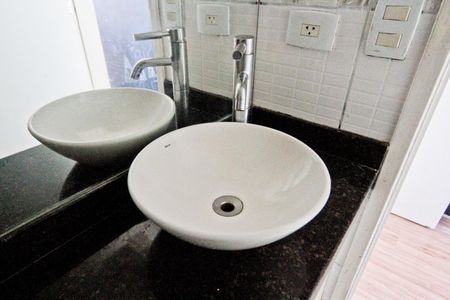 Apartamento para alugar com 100m², 3 quartos e 2 vagas Apartamento para alugar com 100m², 3 quartos e 2 vagasBanheiro