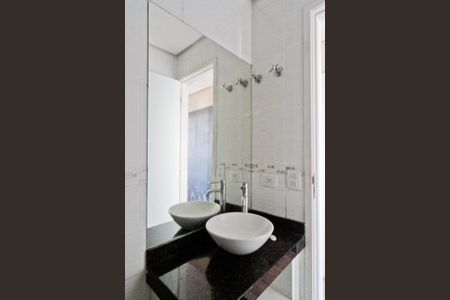 Apartamento para alugar com 100m², 3 quartos e 2 vagas Apartamento para alugar com 100m², 3 quartos e 2 vagasBanheiro