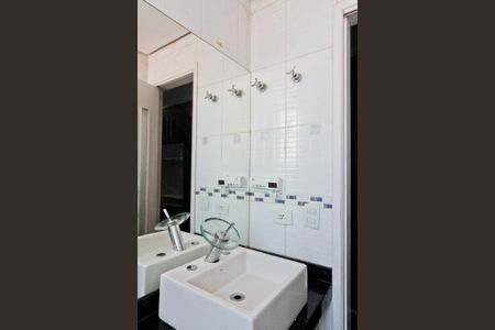 Apartamento para alugar com 100m², 3 quartos e 2 vagas Apartamento para alugar com 100m², 3 quartos e 2 vagasBanheiro da Suíte