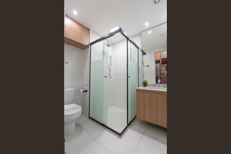 Banheiro de kitnet/studio para alugar com 1 quarto, 20m² em Ipiranga, São Paulo