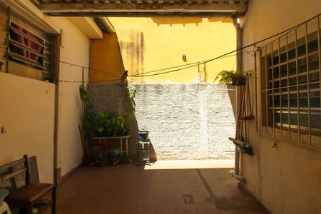 Casa à venda com 130m², 2 quartos e 2 vagas Casa à venda com 130m², 2 quartos e 2 vagasÁrea externa