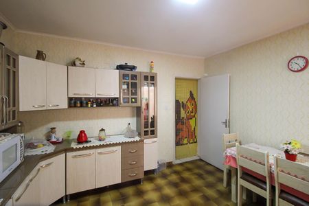 Casa à venda com 130m², 2 quartos e 2 vagas Casa à venda com 130m², 2 quartos e 2 vagasCozinha