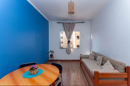 Apartamento à venda com 92m², 2 quartos e sem vagaSala