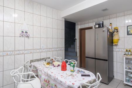 Casa à venda com 110m², 4 quartos e 4 vagasCozinha