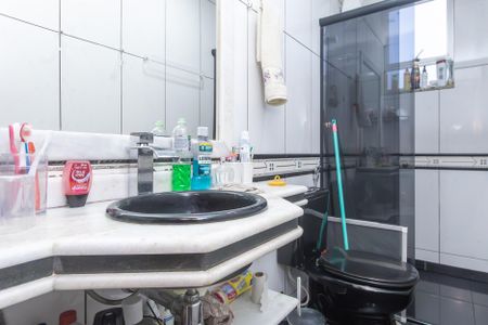 Casa à venda com 110m², 4 quartos e 4 vagasBanheiro da Suite