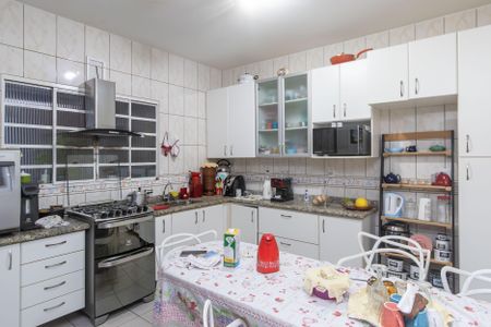 Casa à venda com 110m², 4 quartos e 4 vagasCozinha