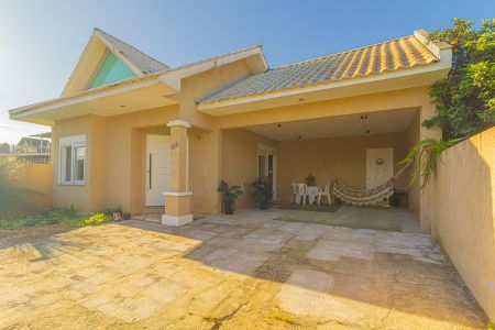 Casa à venda com 170m², 3 quartos e 5 vagasFachada