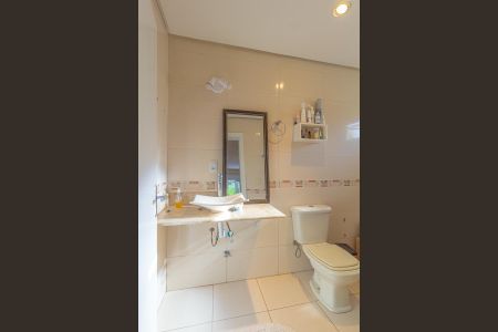 Casa à venda com 170m², 3 quartos e 5 vagasBanheiro da Suíte 2