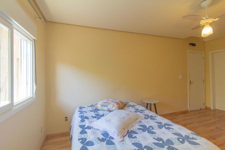 Casa à venda com 170m², 3 quartos e 5 vagasSuíte 2