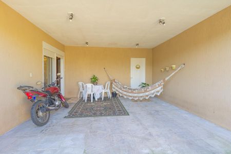 Casa à venda com 170m², 3 quartos e 5 vagasVaranda