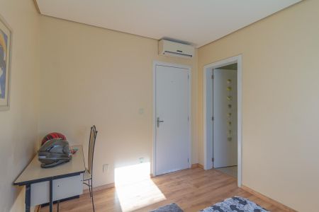 Casa à venda com 170m², 3 quartos e 5 vagasSuíte 1