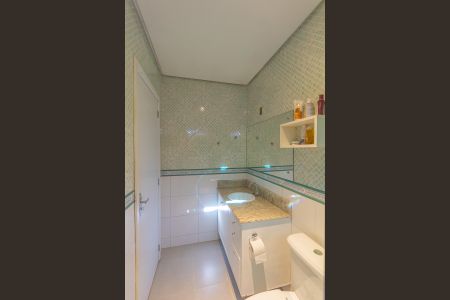 Casa à venda com 170m², 3 quartos e 5 vagasBanheiro da Suíte 1