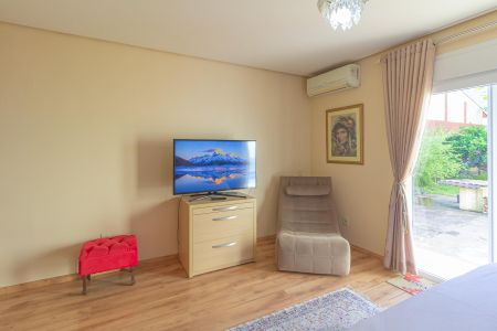 Casa à venda com 170m², 3 quartos e 5 vagasSuíte master