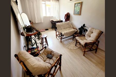 Foto 05 de casa à venda com 2 quartos, 58m² em Sinimbu, Belo Horizonte