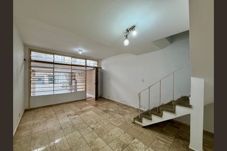 Sala de casa à venda com 2 quartos, 120m² em Jardim Aeroporto, São Paulo