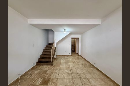 Sala de casa à venda com 2 quartos, 120m² em Jardim Aeroporto, São Paulo