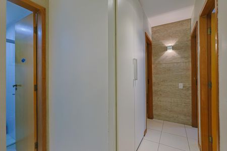 Apartamento à venda com 78m², 3 quartos e 2 vagasCorredor