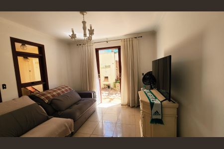 Casa à venda com 193m², 3 quartos e 2 vagas Casa à venda com 193m², 3 quartos e 2 vagasQuarto 3