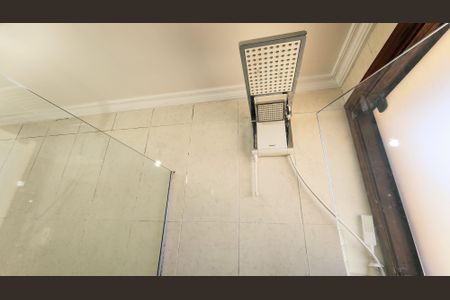 Casa à venda com 193m², 3 quartos e 2 vagas Casa à venda com 193m², 3 quartos e 2 vagasBanheiro da Suíte