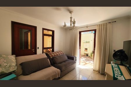 Casa à venda com 193m², 3 quartos e 2 vagas Casa à venda com 193m², 3 quartos e 2 vagasQuarto 3