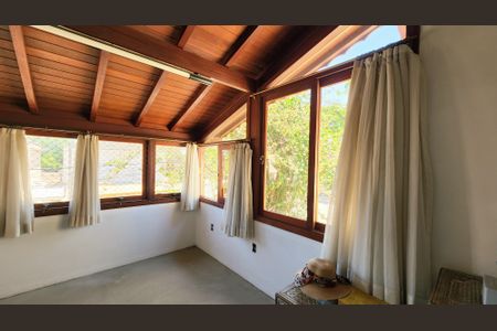 Casa à venda com 193m², 3 quartos e 2 vagas Casa à venda com 193m², 3 quartos e 2 vagasQuarto Suíte